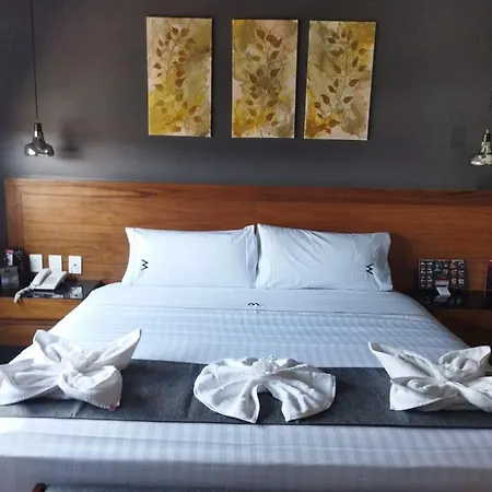 Hotel M Elite Black-3